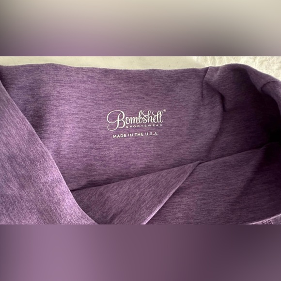 Bombshell tiny waist shorts , medium size - Picture 5 of 6